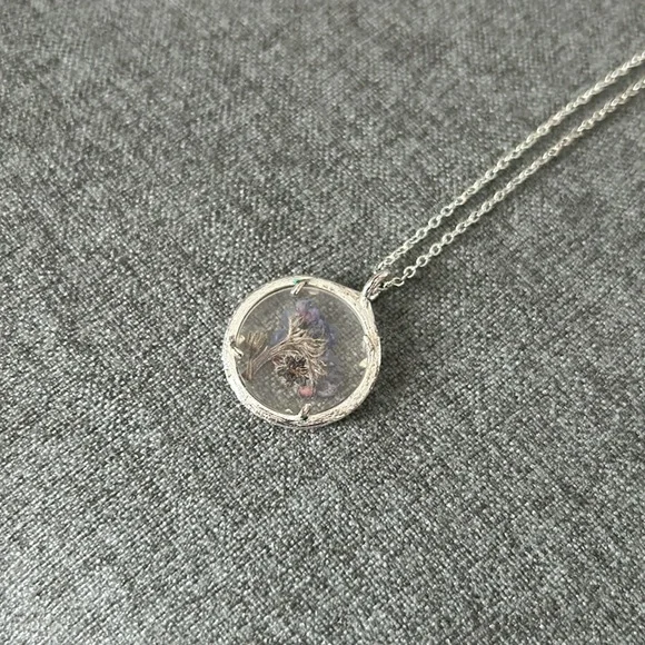 Small Botanical Necklace Pressed Flower Forget Me Nots Catherine Weitzman - Picture 3 of 6